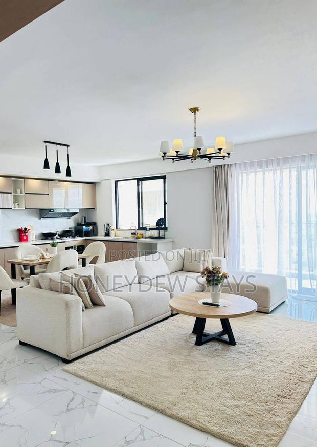 Furnished 3bdrm Apartment in Apple Tree Apartment, Hotel 67 Area