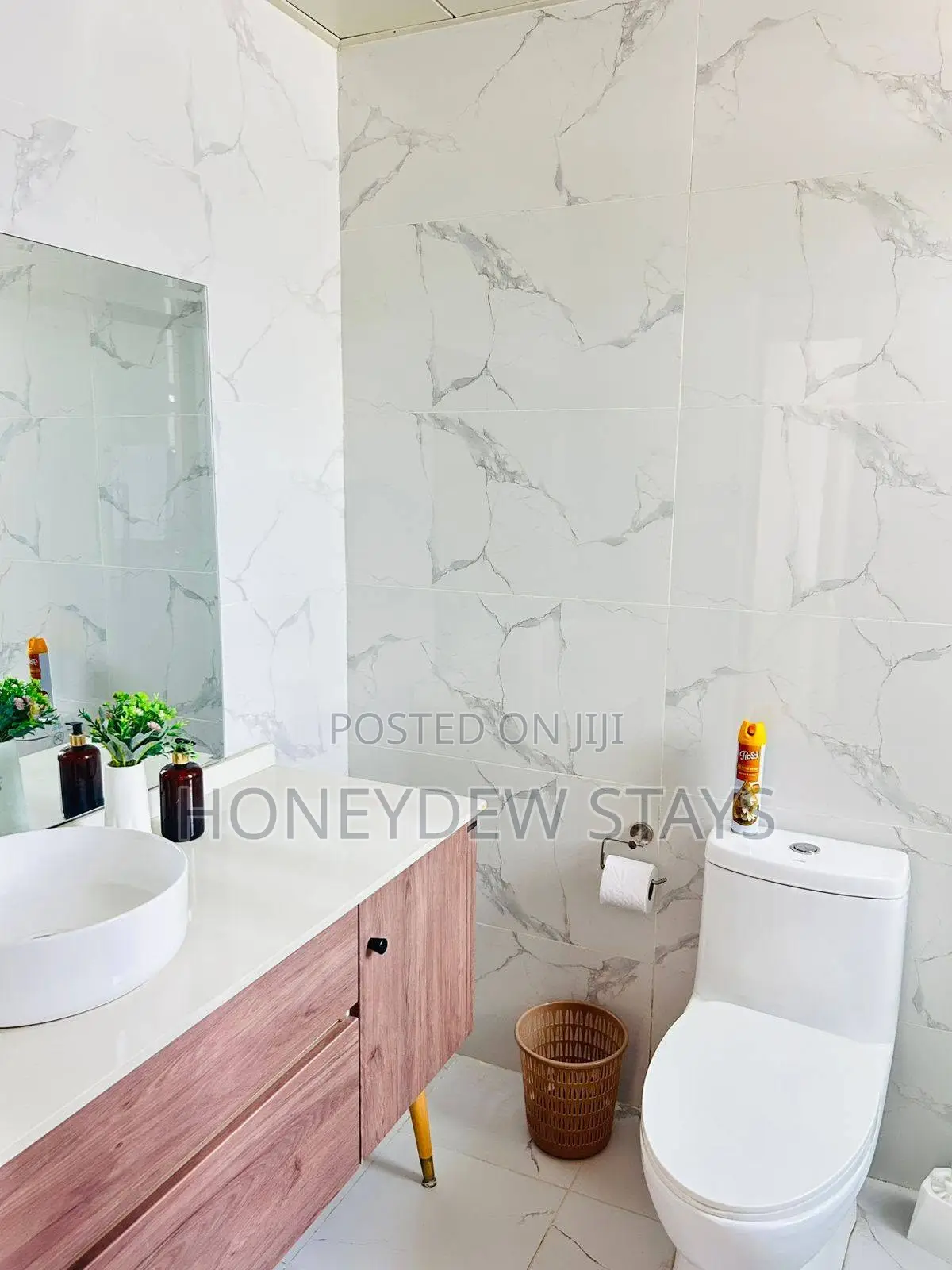 Furnished 3bdrm Apartment in Apple Tree Apartment, Hotel 67 Area