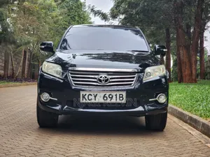 Toyota Vanguard 2013 Black