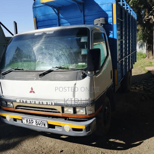 Mitsubishi Canter - thumbnail 6