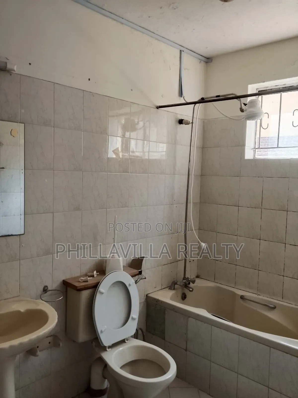 3bdrm Apartment in Raphta Road Area for rent