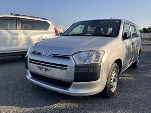 Toyota Succeed 2019 Silver