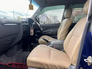 Toyota Land Cruiser Prado 2002 Blue