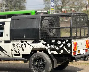Toyota Land Cruiser 76 Series 2023