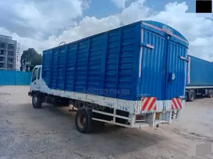 2009 Isuzu FRR