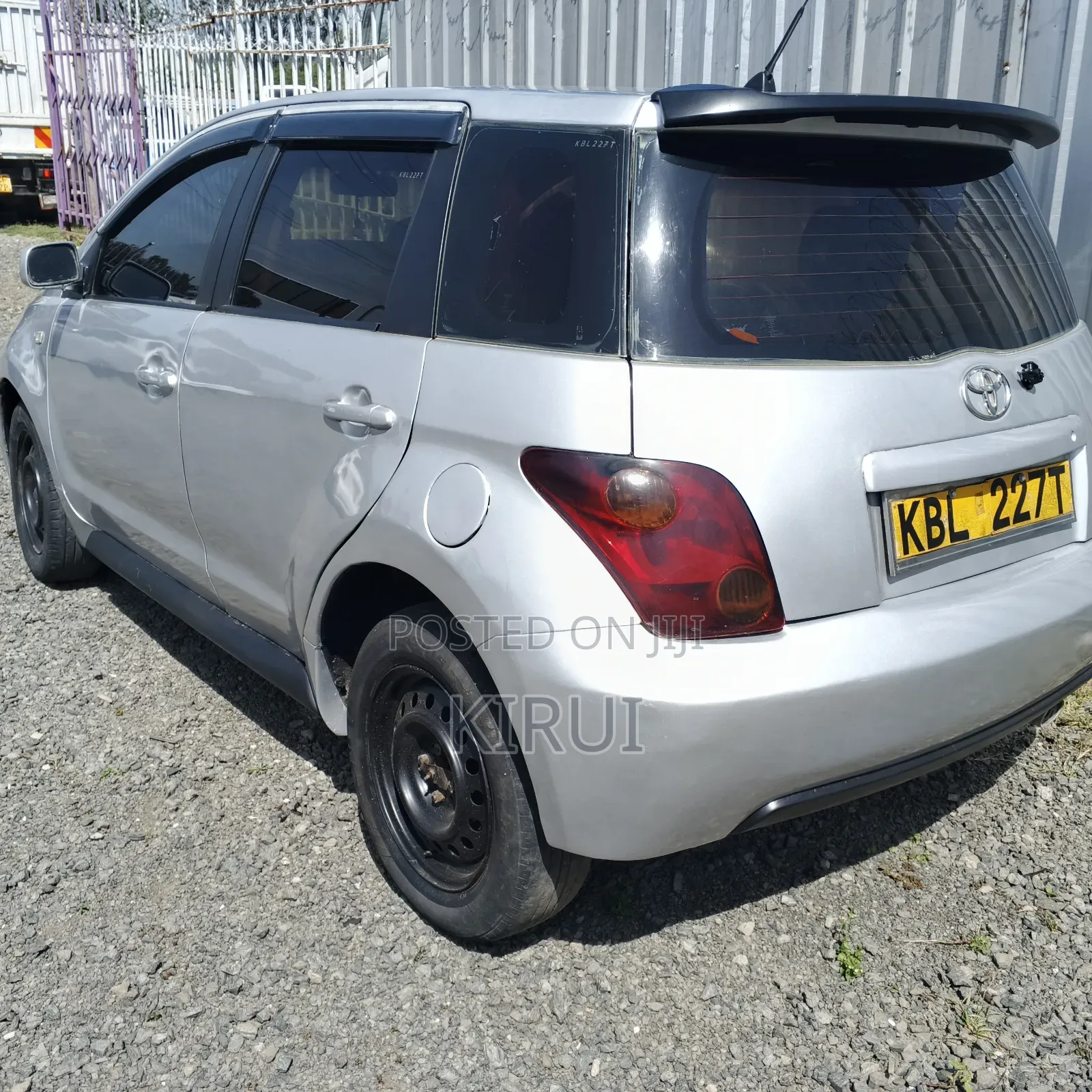 Toyota IST 2005 Silver