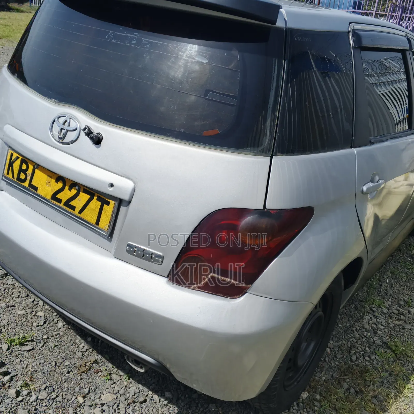 Toyota IST 2005 Silver