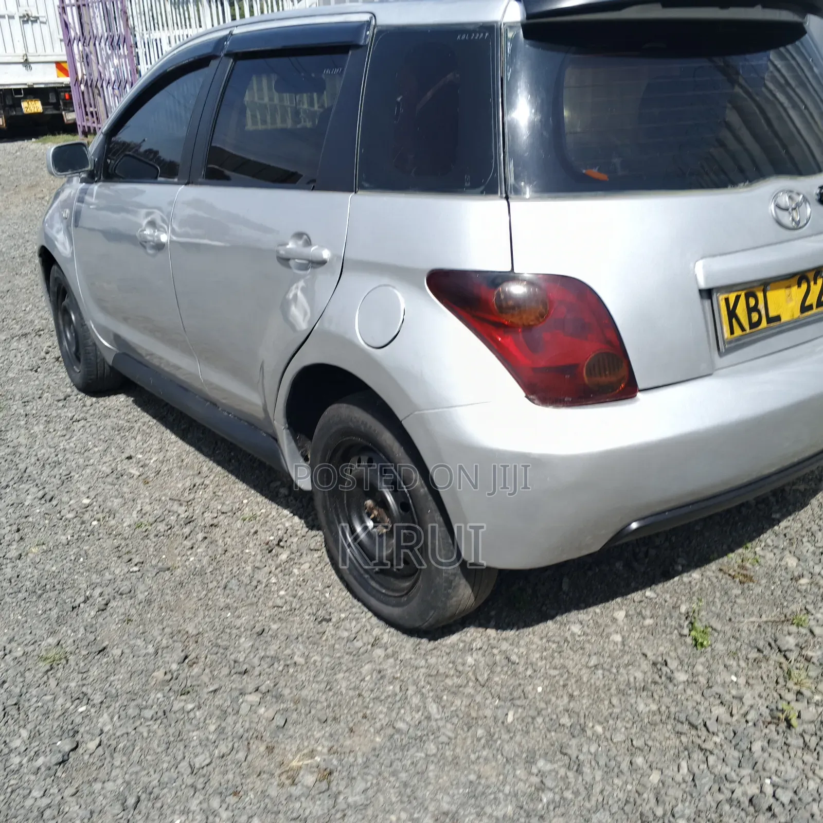 Toyota IST 2005 Silver