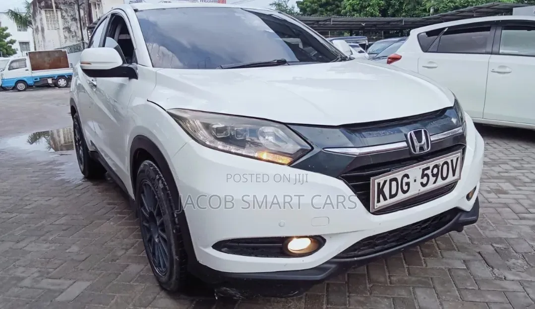 Honda Vezel 2017 White