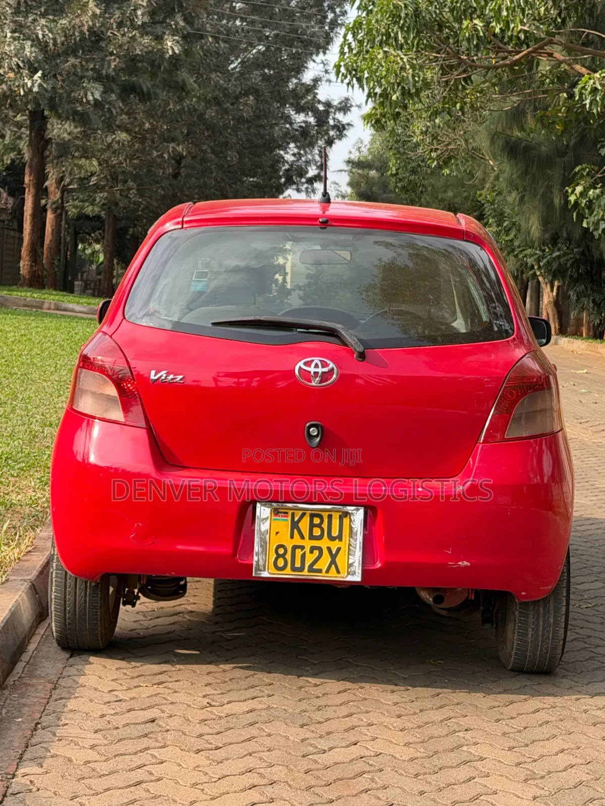 Toyota Vitz 2005 Red