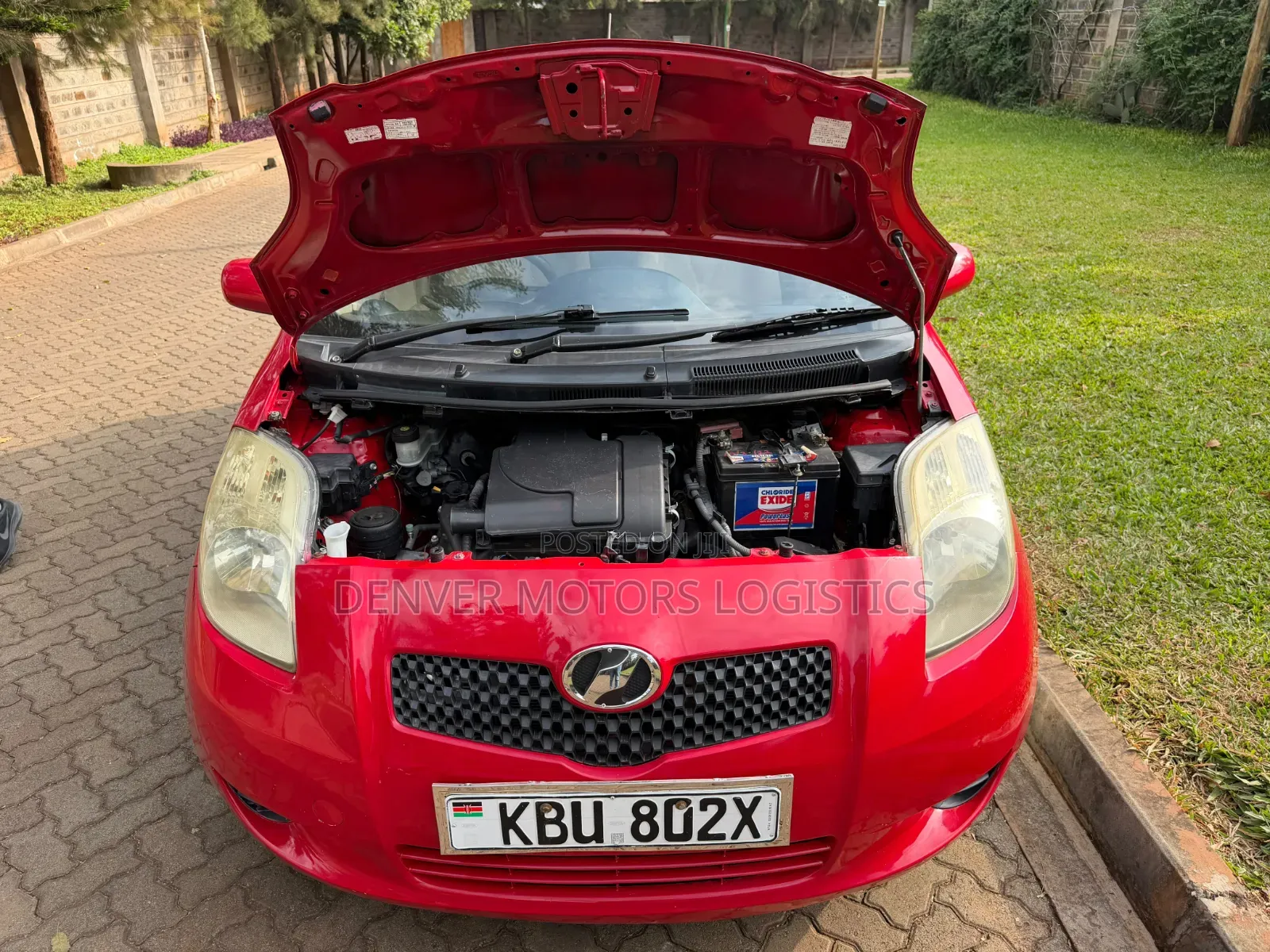 Toyota Vitz 2005 Red