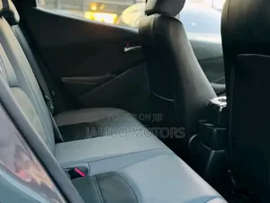 Mazda 2 2021