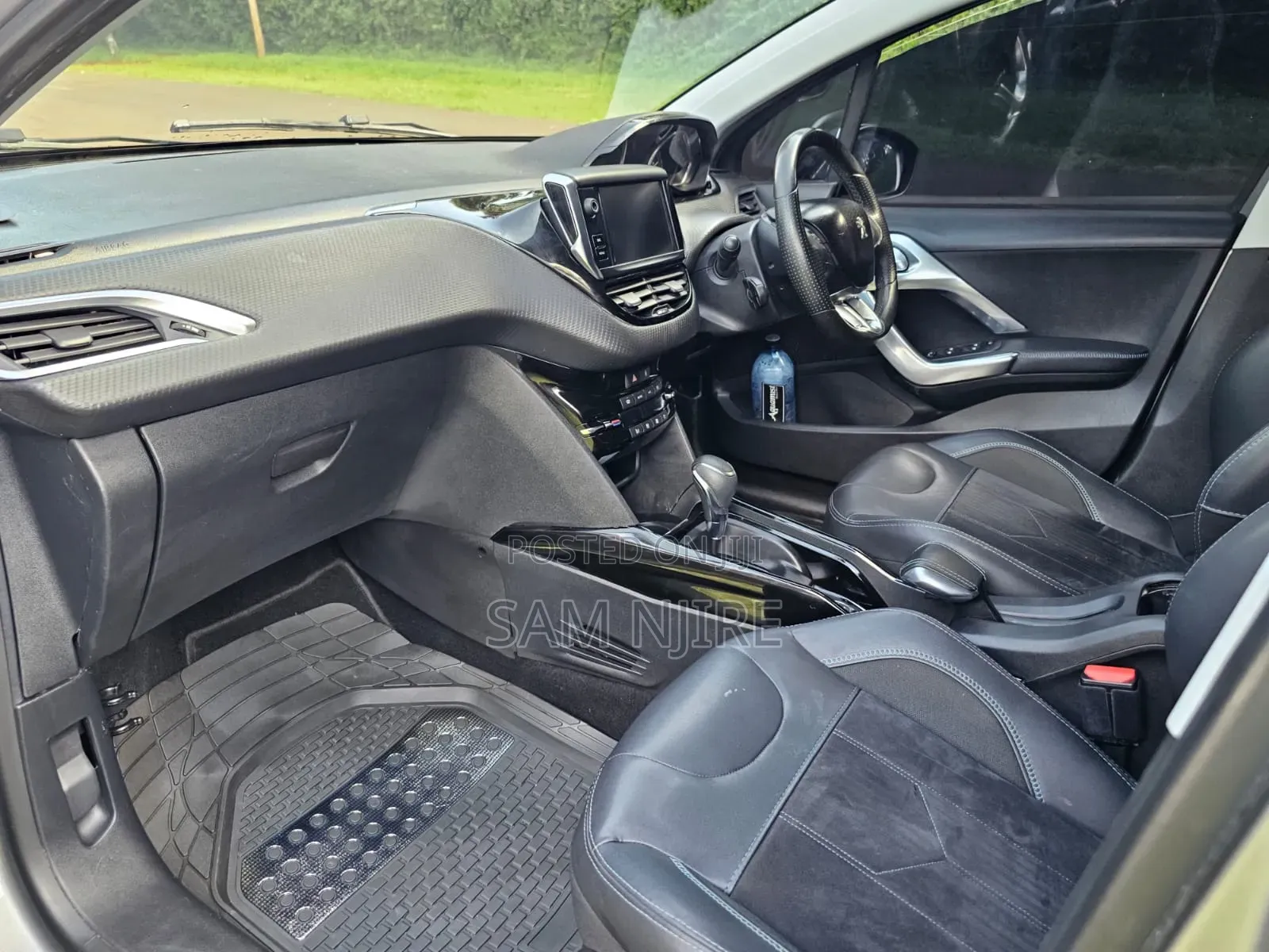 Peugeot 2008 2019 Gray