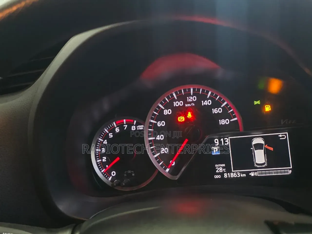 Toyota Vitz 2017 Silver