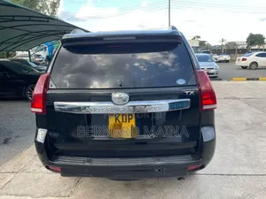 Toyota Land Cruiser Prado 2017 Black