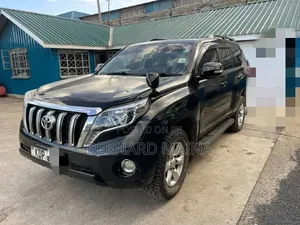 Toyota Land Cruiser Prado 2017 Black