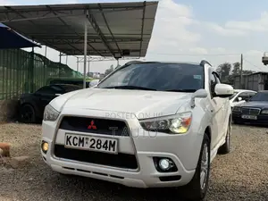 Mitsubishi RVR 2010 White