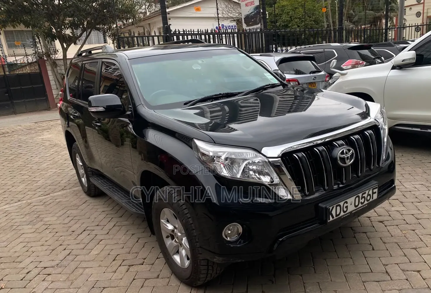 Toyota Land Cruiser Prado 2016 Black