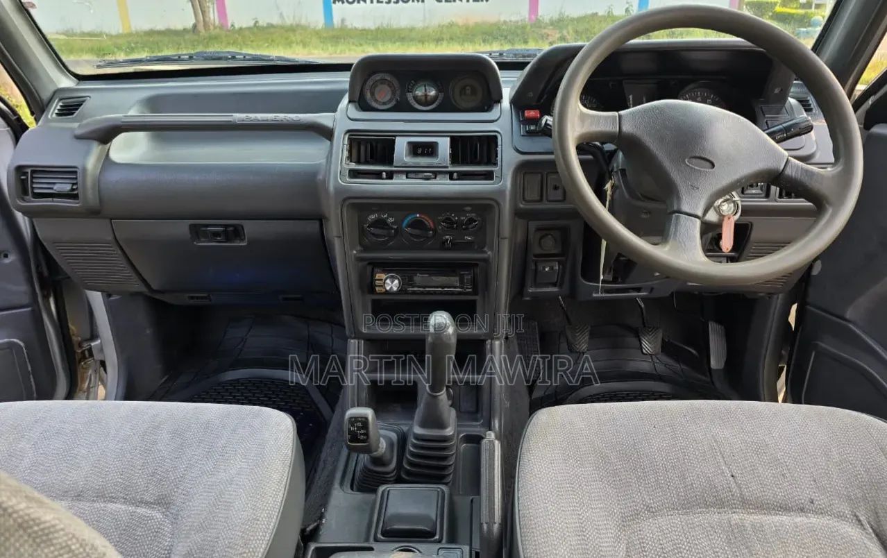 Mitsubishi Pajero 2009 Silver