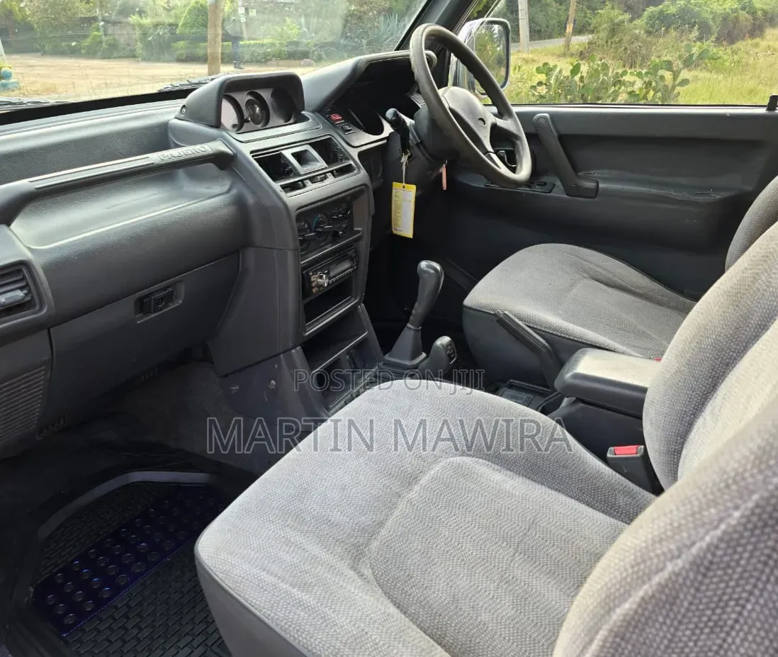 Mitsubishi Pajero 2009 Silver