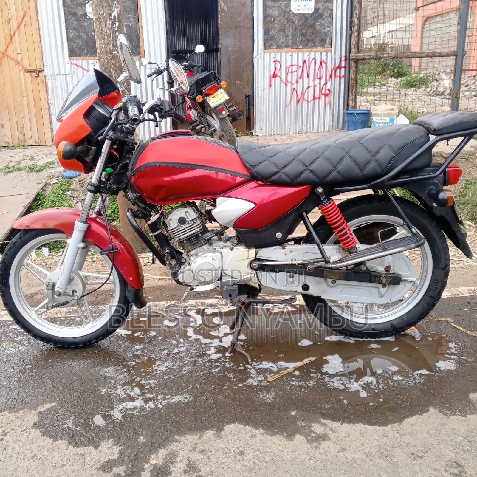 TVS HLX Plus ES 2023 Red