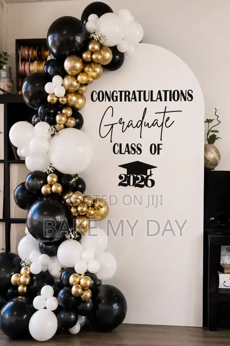 Balloon Backdrops and Room Decor