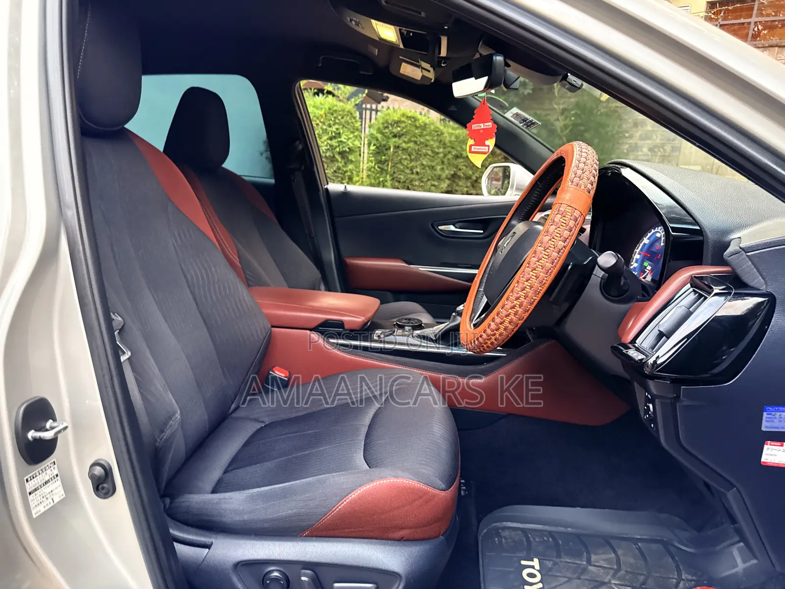 Toyota Crown 2018 Silver