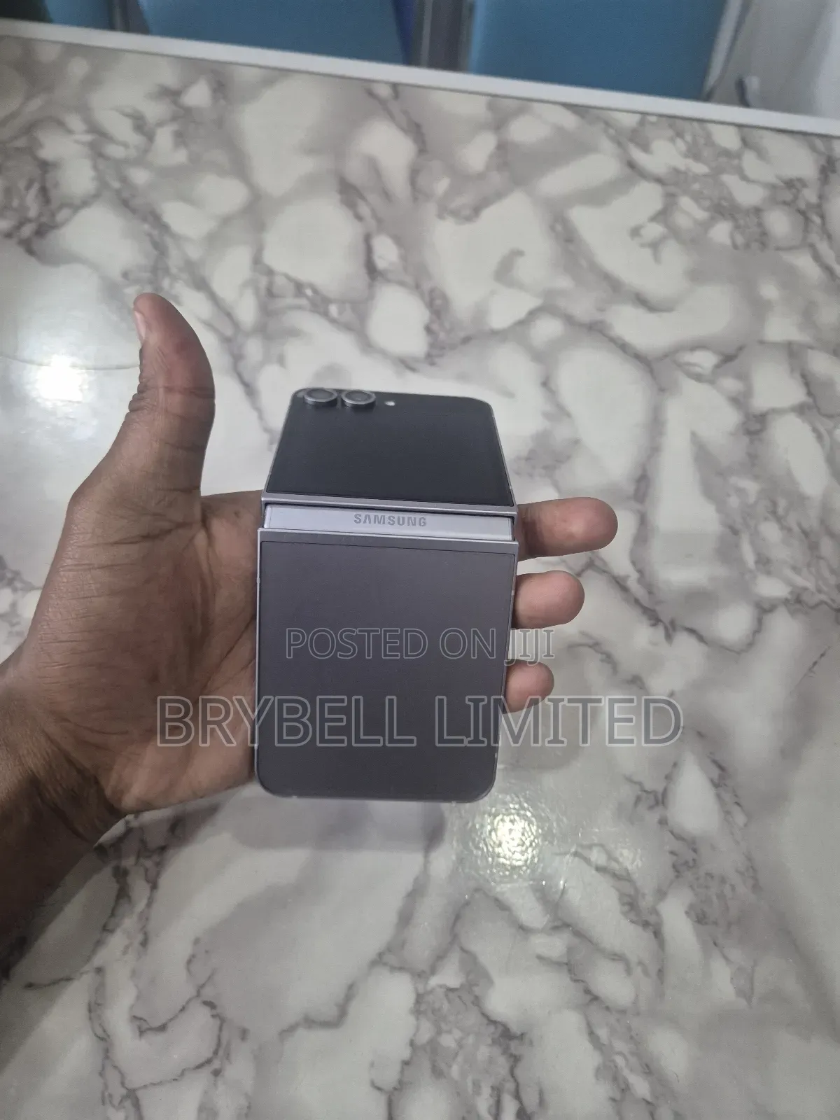 Samsung Galaxy Z Flip6 256 GB Gray