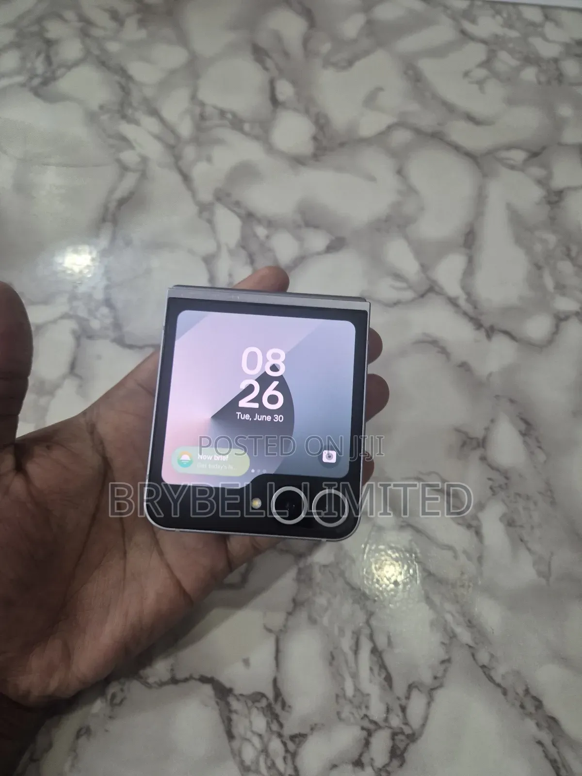 Samsung Galaxy Z Flip6 256 GB Gray