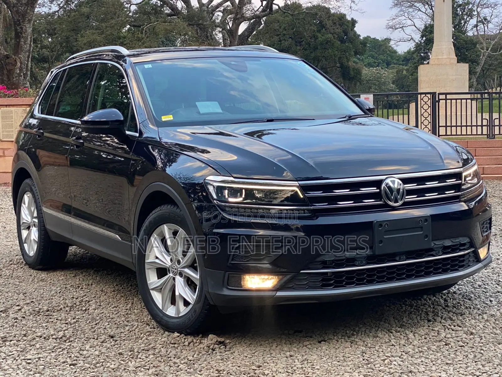 Volkswagen Tiguan 2019 Black