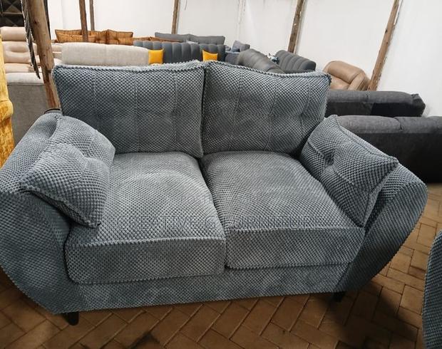 Modern 2-Seater Butterfly Sofa – Bubble Fabric