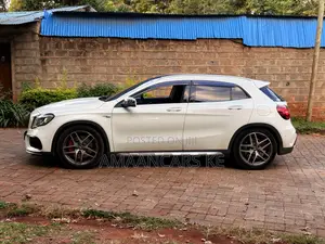 Mercedes-Benz GLA-Class 2017 White