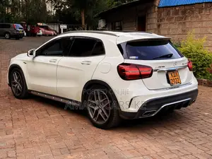 Mercedes-Benz GLA-Class 2017 White
