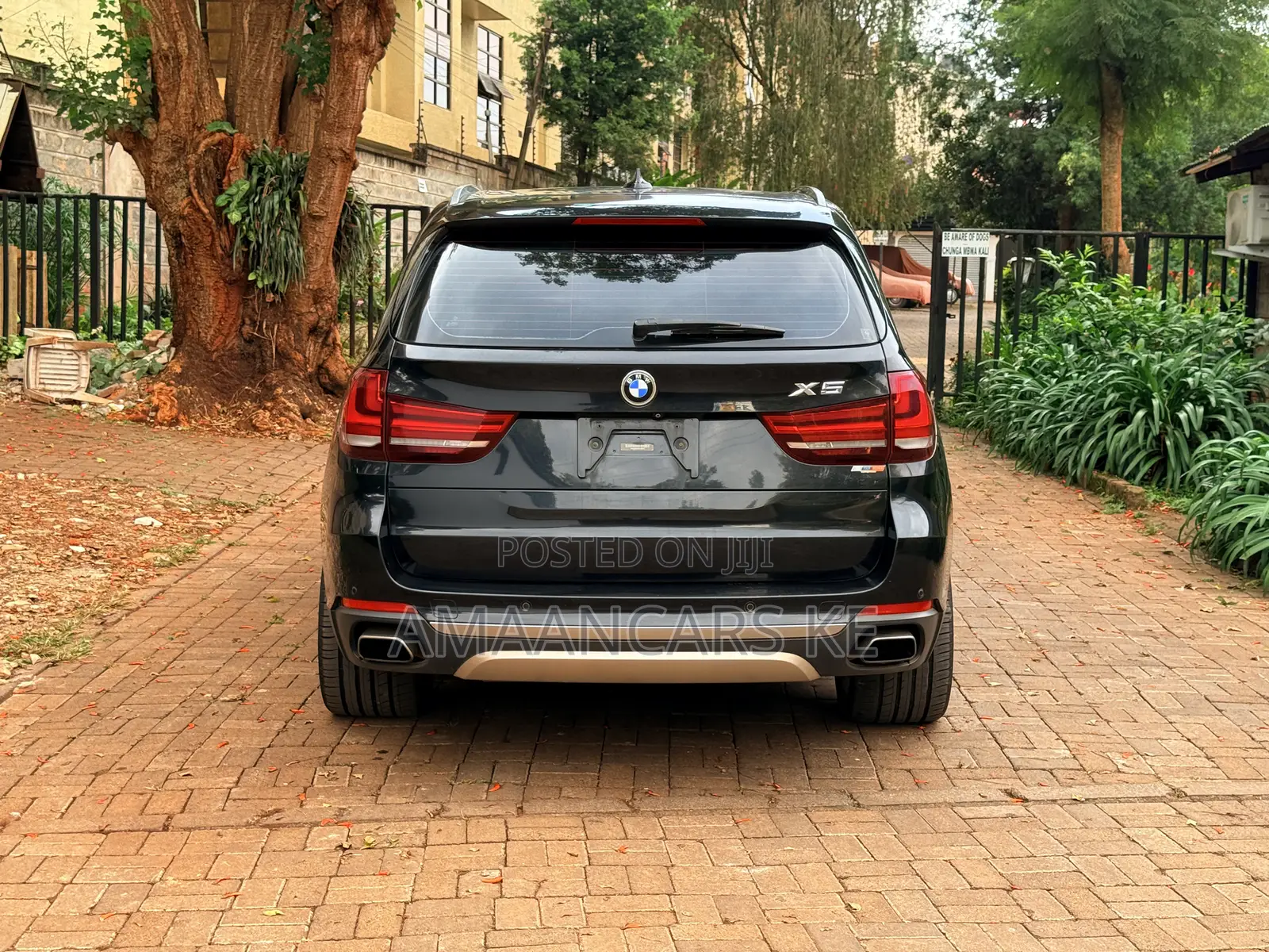 BMW X5 xDrive50i 4dr SUV AWD (4.4L 8cyl Turbo 8A) 2014 Black