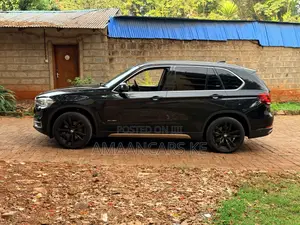 BMW X5 xDrive50i 4dr SUV AWD (4.4L 8cyl Turbo 8A) 2014 Black