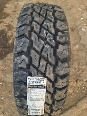 265 /75 R16 Cooper Tires (S/T) Maxx) Usa