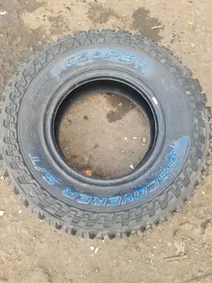265 /75 R16 Cooper Tires (S/T) Maxx) Usa