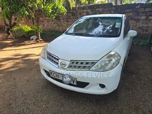 Nissan Tiida 2016 White