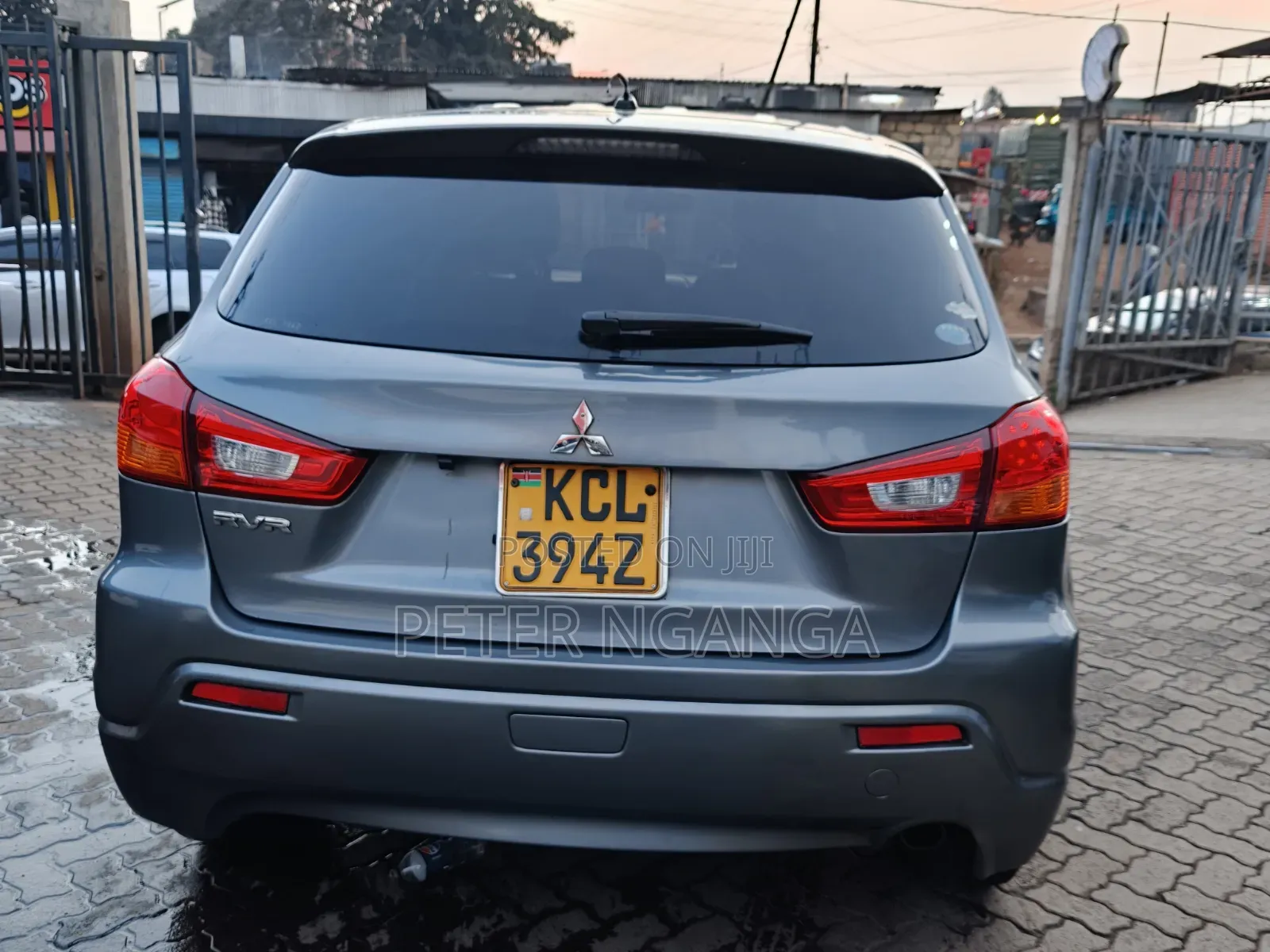 Mitsubishi RVR 2.0 2011 Gray