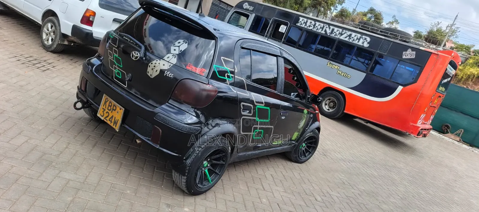 Toyota Vitz 2004 Black