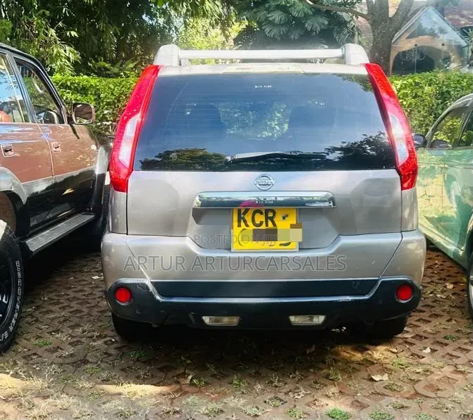 Nissan X-Trail 2012 Silver