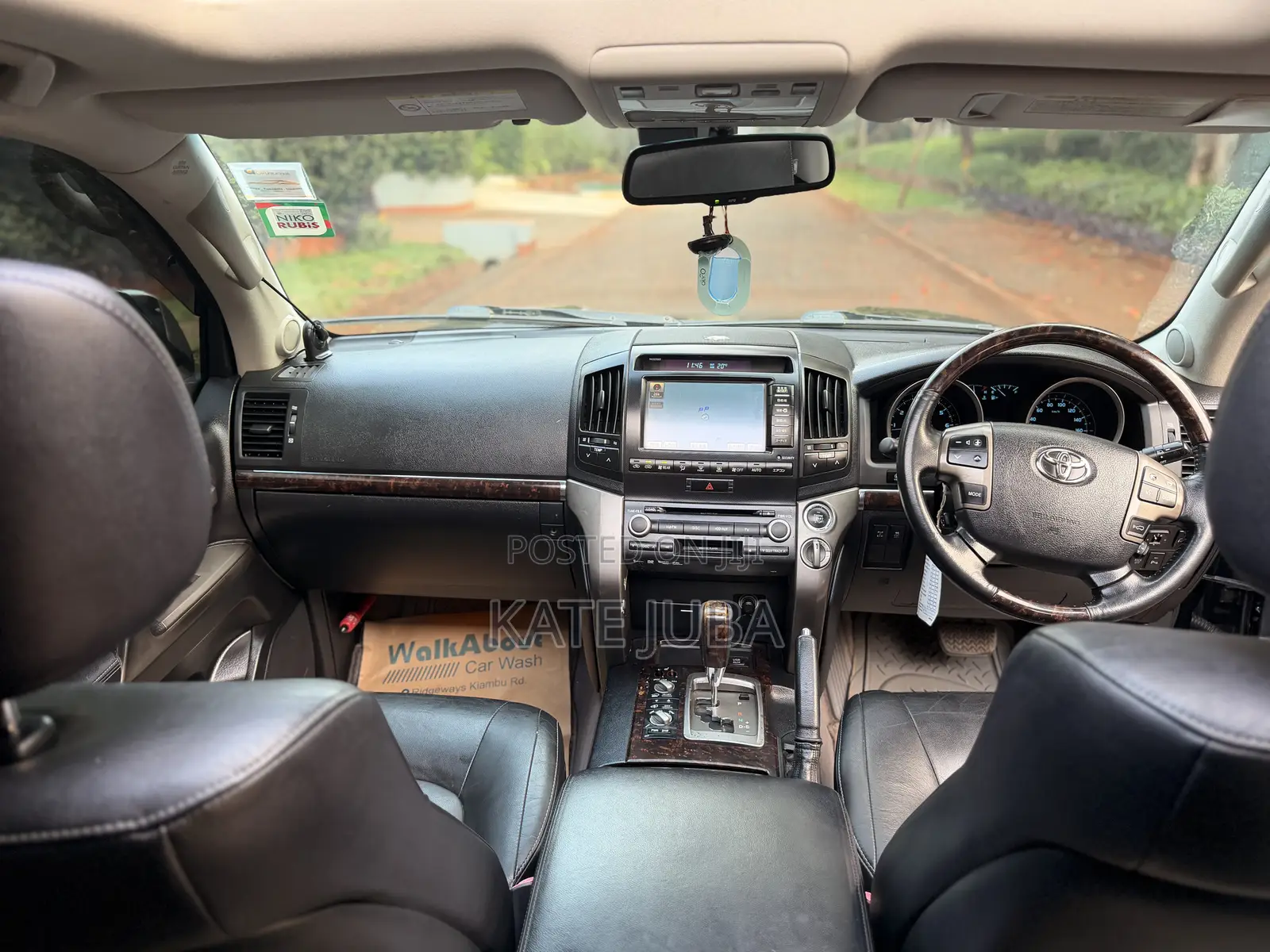 Toyota Land Cruiser 2011 Black