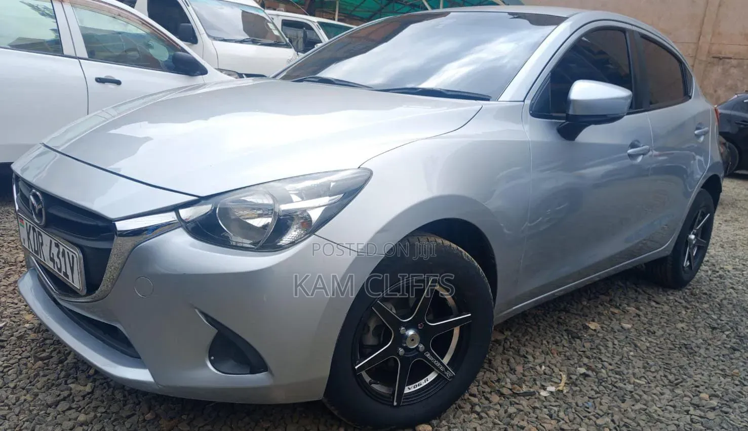 Mazda Demio 2017 Silver