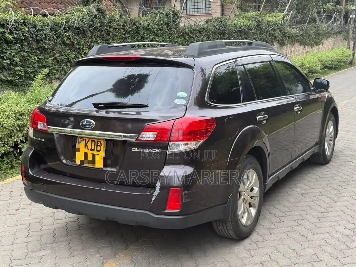 Subaru Outback 2014 Black