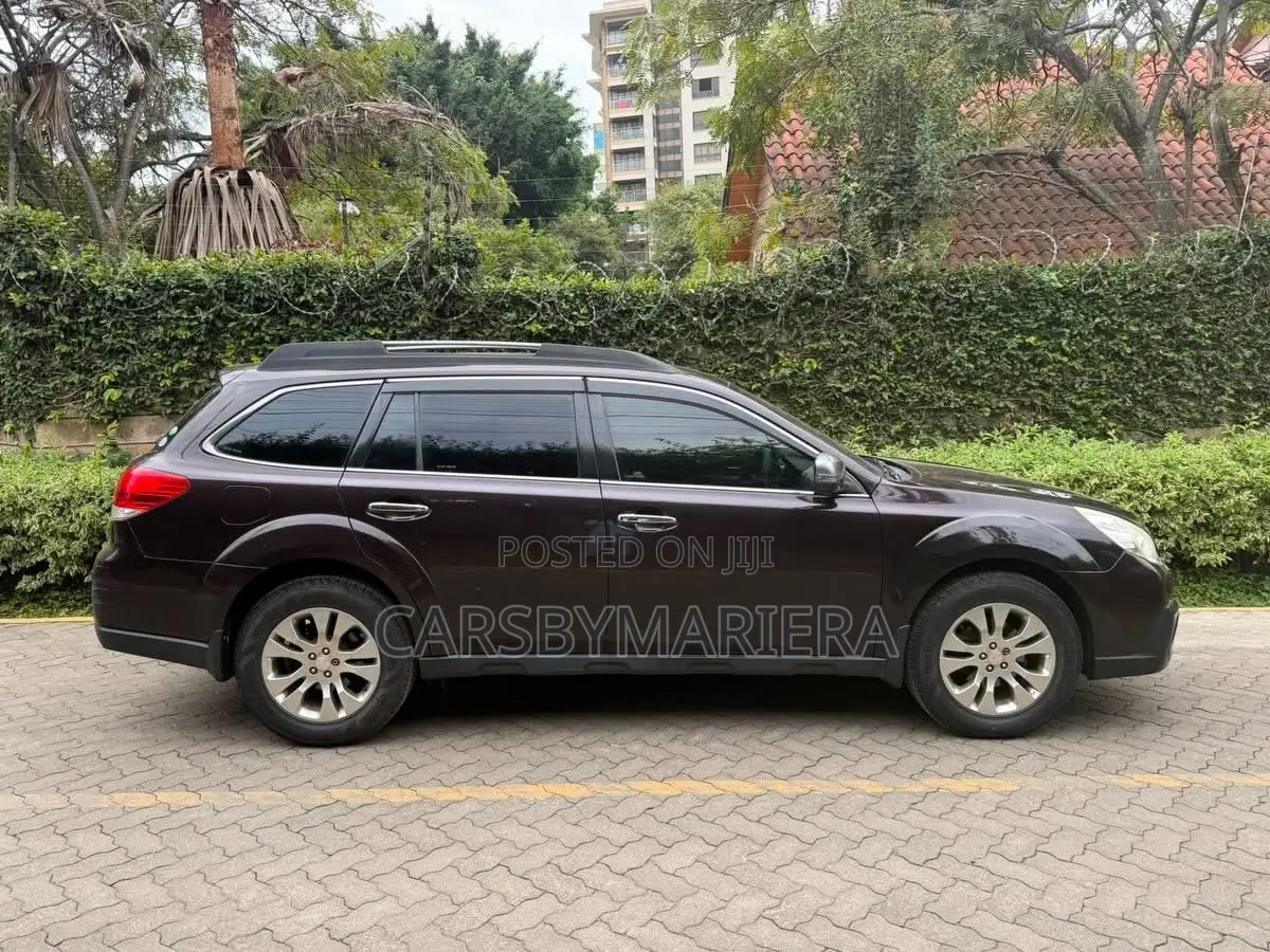 Subaru Outback 2014 Black