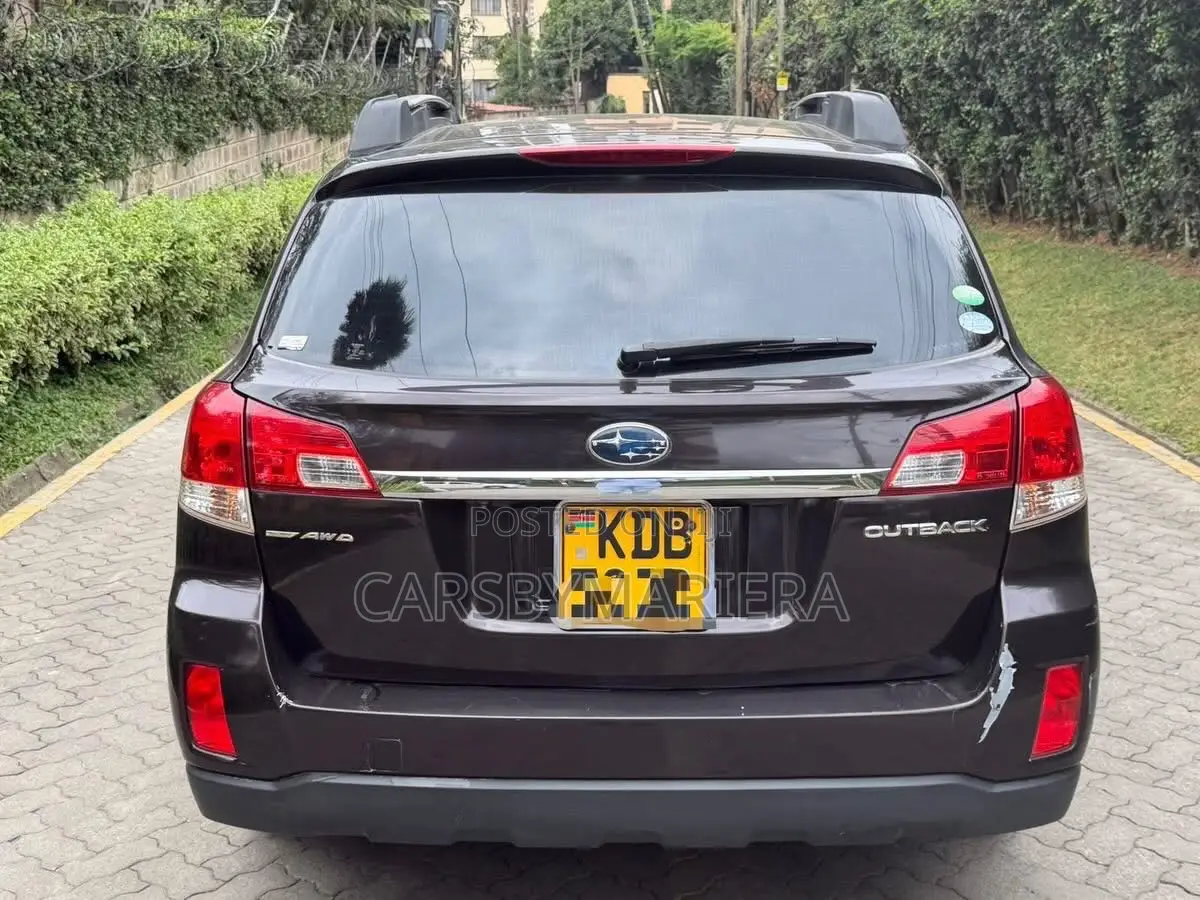 Subaru Outback 2014 Black