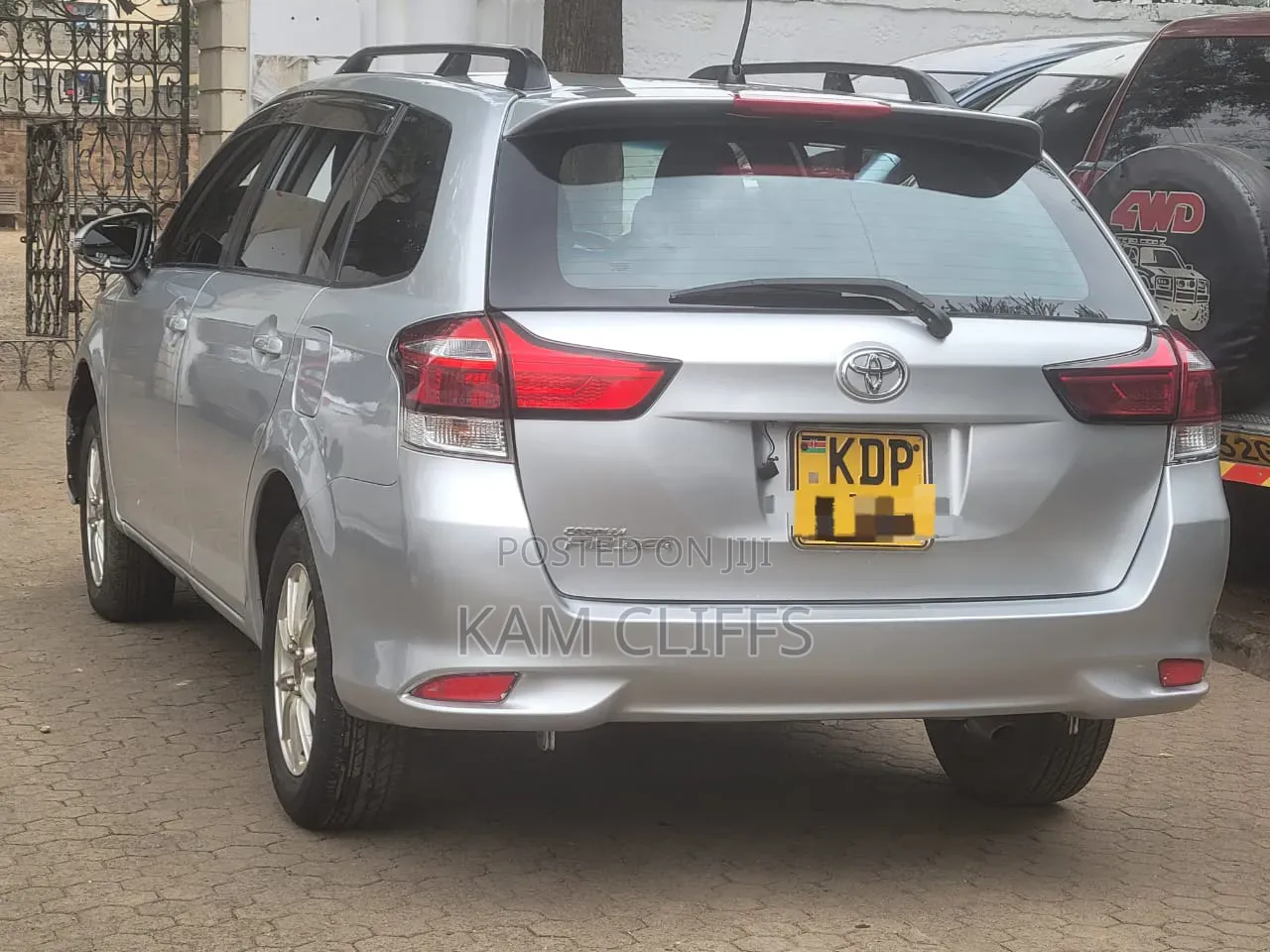 Toyota Corolla Fielder 2016 Silver