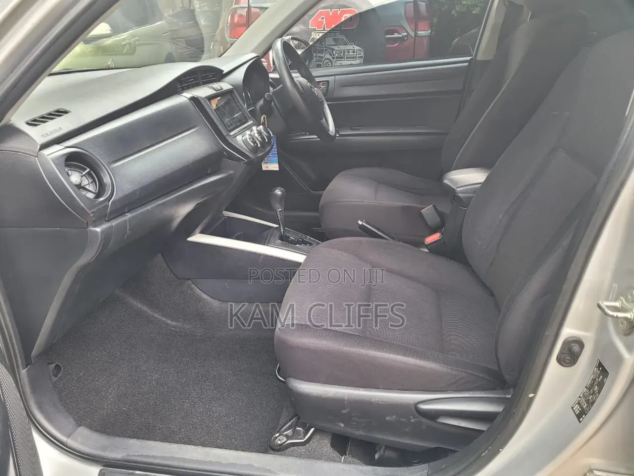 Toyota Corolla Fielder 2016 Silver