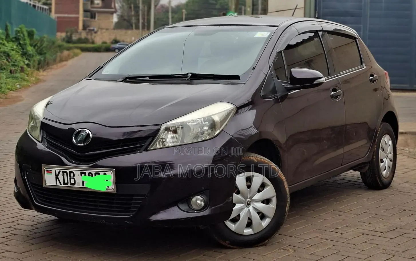 Toyota Vitz 2013 Brown