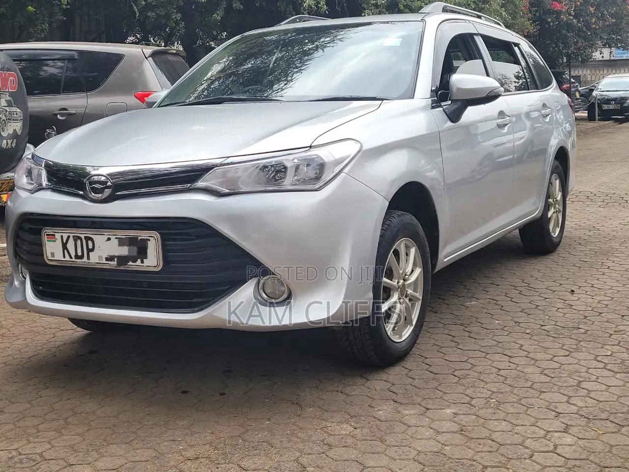 Toyota Corolla Fielder 2016 Silver
